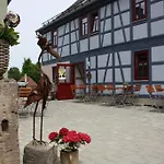 Cafe Landart Im Thueringer Finistere Lägenhet *