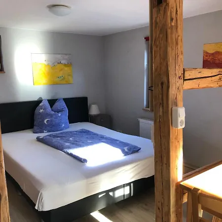 Apartment Cafe Landart Im Thueringer Finistere Plaue (Thuringia)