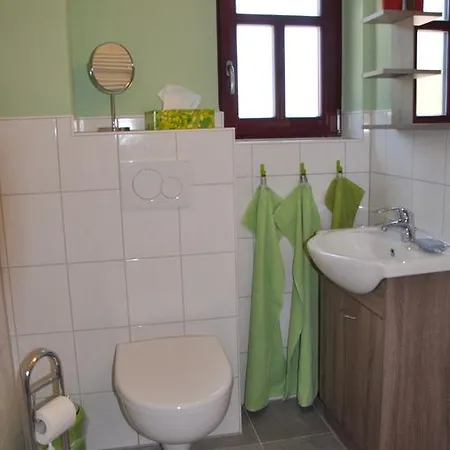 Apartment Cafe Landart Im Thueringer Finistere Plaue (Thuringia)