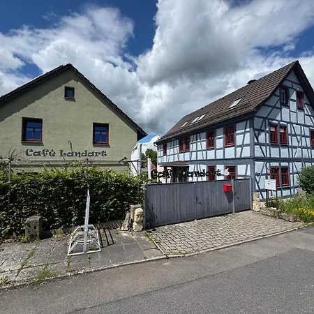 Cafe Landart Im Thueringer Finistere