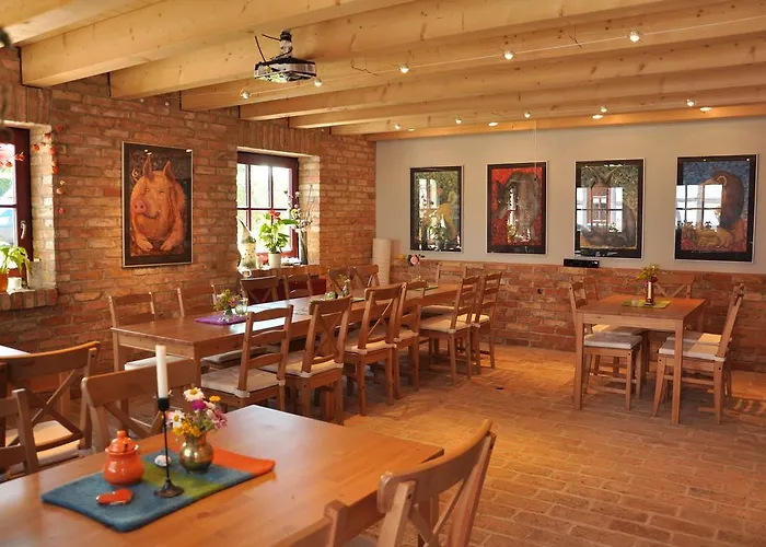 Cafe Landart Im Thueringer Finistere Plaue (Thuringia)