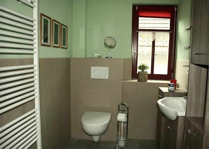 Cafe Landart Im Thueringer Finistere Lägenhet *