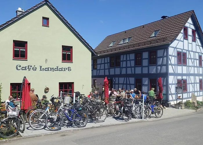 Cafe Landart Im Thueringer Finistere